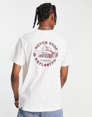 The North Face Exploring Circle T-shirt in white - Exclusive to ASOS