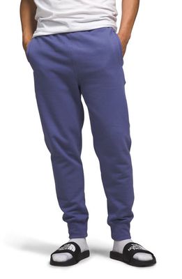 The North Face Heritage Patch Jogger Sweatpants in Cave Blue