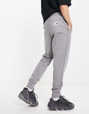 The North Face Heritage Patch sweatpants in gray