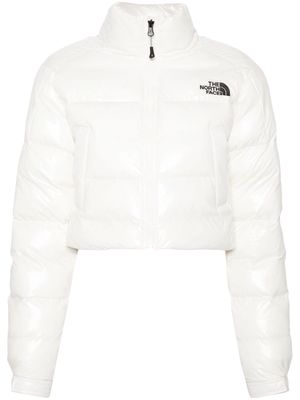 The North Face logo-embroidered cropped puffer jacket - White