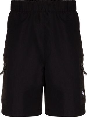 The North Face logo patch cargo shorts - Black