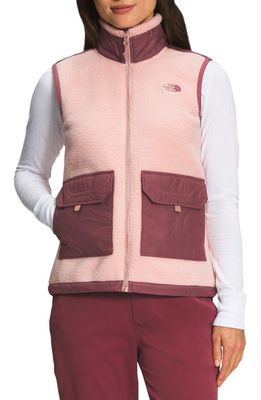 The North Face Royal Arch Fleece Vest in Evening Sand Pink/Wild Ginger