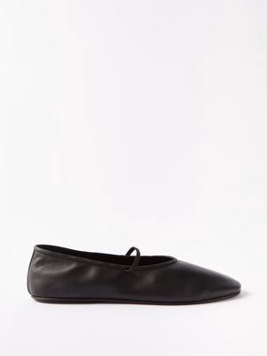 The Row - Round-toe Leather Ballet Flats - Womens - Black