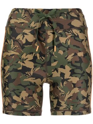 The Upside camouflage-print drawstring compression shorts - Green