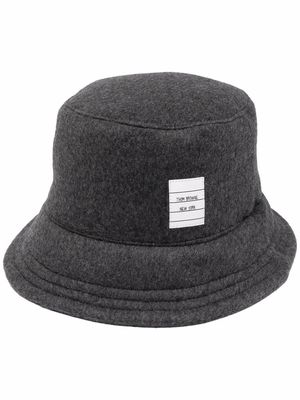 Thom Browne logo-patch cashmere bucket hat - Grey