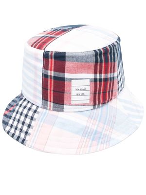 Thom Browne logo-patch checked bucket hat - Blue