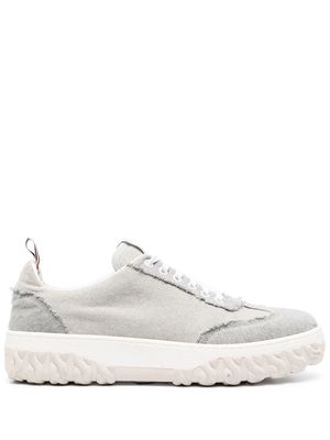 Thom Browne low-top frayed sneakers - Grey