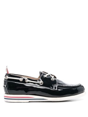 Thom Browne patent leather boat shoes - Blue