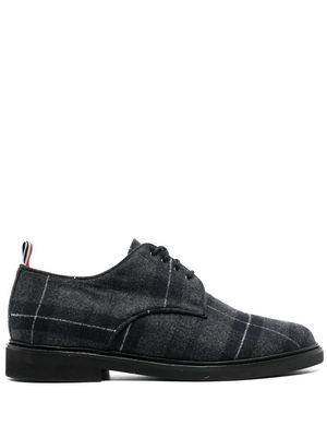 Thom Browne tartan-check derby shoes - Grey