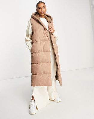 Threadbare Lapis oversized longline padded vest in camel-Brown