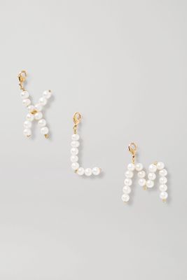 Timeless Pearly - Letter Gold-tone Pearl Pendant - U