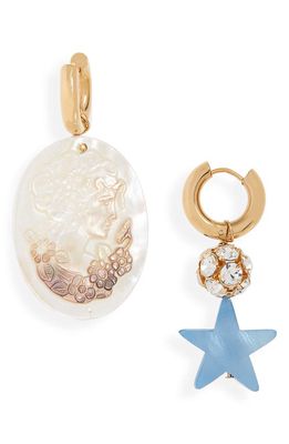 Timeless Pearly Mismatched Face & Blue Star Earrings in White And Blue
