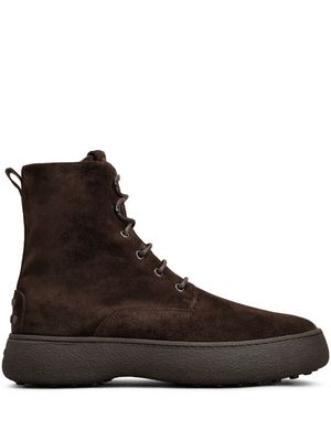 Tod's logo-debossed leather boots - Brown