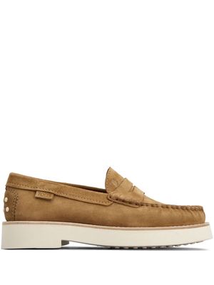 Tod's logo-debossed suede loafers - Brown