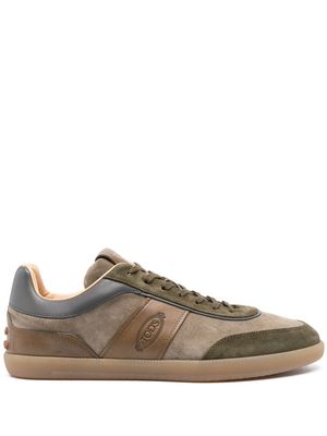 Tod's logo-patch low top sneakers - Green