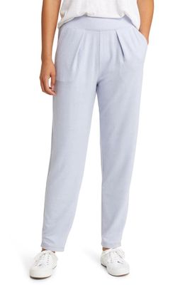 Tommy Bahama Sea Sands Pleated Taper Pants in Evertide