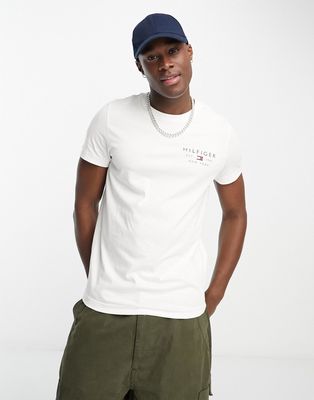 Tommy Hilfiger chest logo t-shirt in white