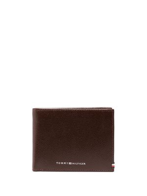Tommy Hilfiger embossed logo billfold wallet - Brown