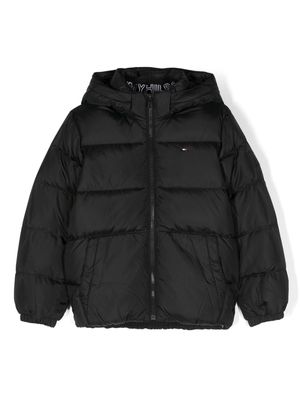 Tommy Hilfiger Junior logo-embroidered padded jacket - Black