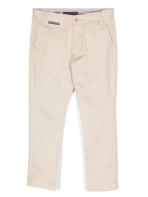 Tommy Hilfiger Junior logo-patch cotton trousers - Neutrals