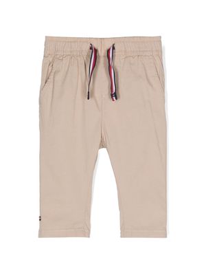 Tommy Hilfiger Junior straight-leg cotton chino trousers - Neutrals