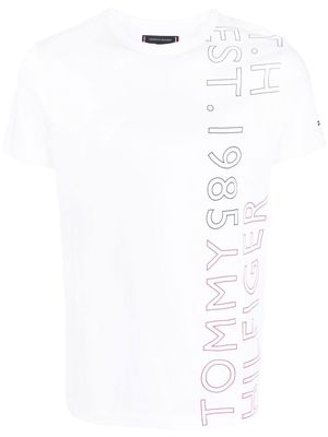 Tommy Hilfiger lateral logo print T-shirt - White