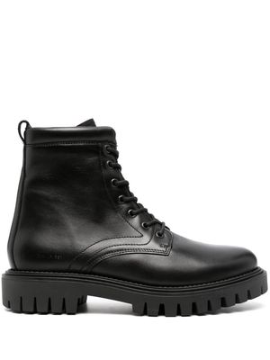 Tommy Hilfiger logo-embossed leather boots - Black