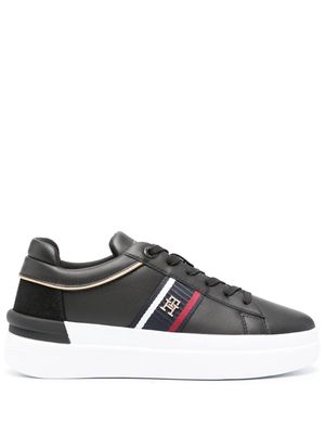 Tommy Hilfiger logo-plaque low-top sneakers - Black