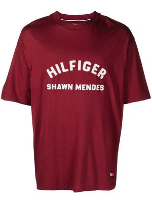 Tommy Hilfiger x Shawn Mendes logo-print T-shirt - Red