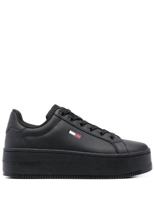 Tommy Jeans chunky-sole low-top sneakers - Black