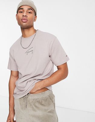 Tommy Jeans cotton signature central logo classic fit t-shirt in stone-Neutral