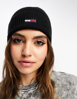 Tommy Jeans flag logo beanie hat in black