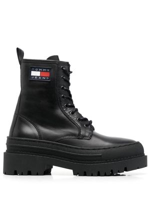 Tommy Jeans logo-patch lace-up combat boots - Black