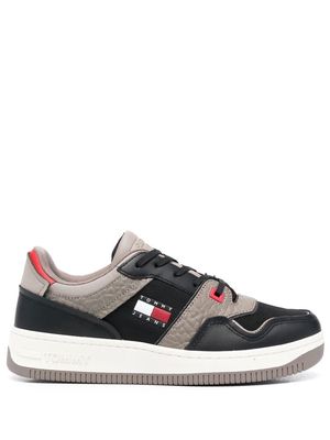 Tommy Jeans Retro Basketball lace-up trainers - Black