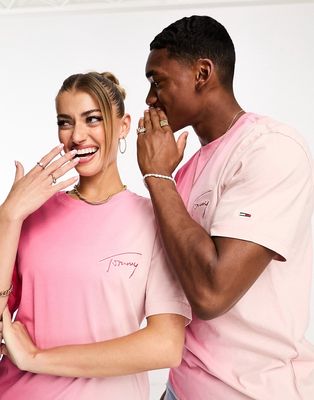 Tommy Jeans Unisex signature logo ombre t-shirt in pink