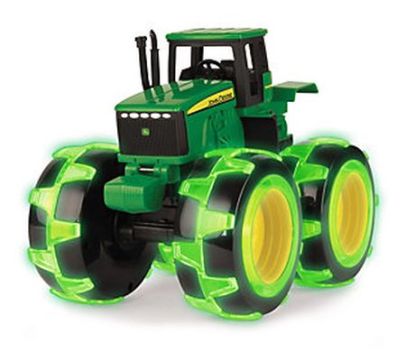 TOMY John Deere Lighting Wheels Tractor