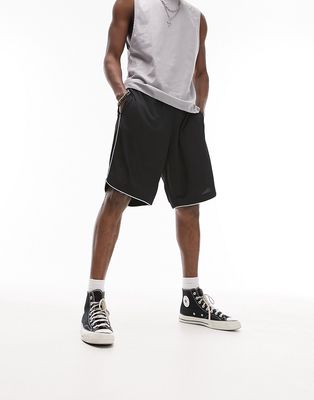 Topman oversized airtex shorts with piping in black