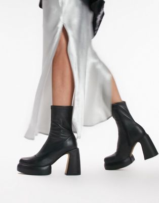 Topshop Hannah premium leather platform ankle boot in black