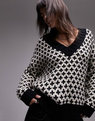 Topshop knitted v neck diamond print sweater in mono-Multi