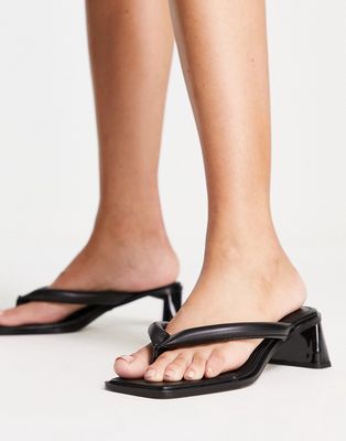Topshop Night Padded Mid Toe Post Sandals in Black