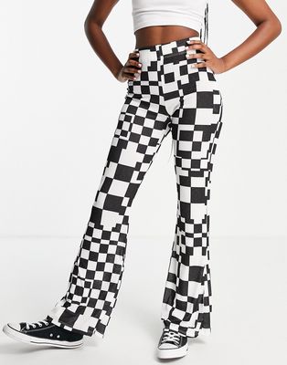Topshop set checkerboard flared pants in monochrome-Multi