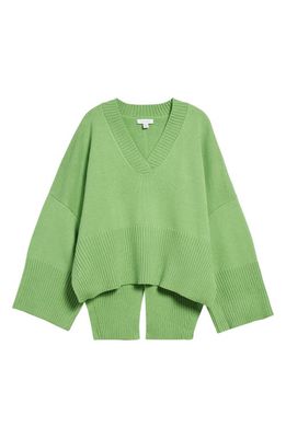 Topshop V-Neck Longline Sweater in Medium Green