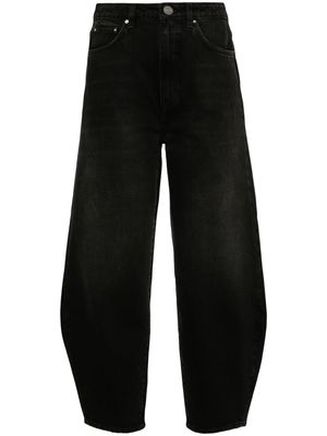 TOTEME logo-embroidered tapered-leg jeans - Black