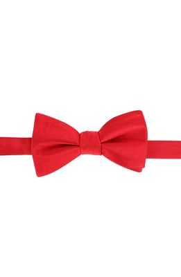 Trafalgar Sutton Solid Silk Bow Tie in Red