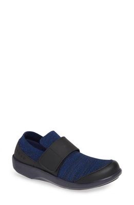 TRAQ by Alegria Qwik Sneaker in Blue Leather 