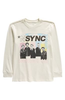 Treasure & Bond Kids' Long Sleeve Cotton Graphic T-Shirt in Ivory Cloud Nsync