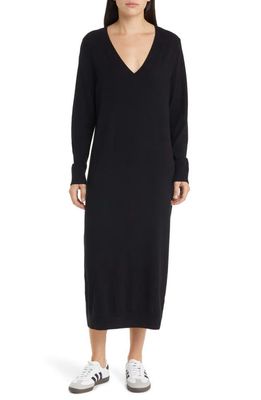 Treasure & Bond Long Sleeve V-Neck Midi Sweater Dress in Black