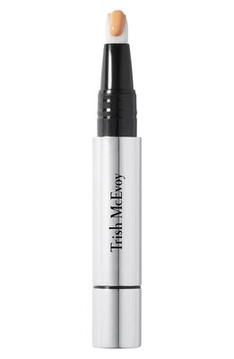 Trish McEvoy Correct & Brighten Shadow Eraser Undereye Brightening Pen in Shade 2