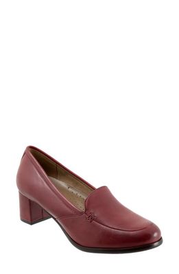 Trotters Cassidy Loafer Pump in Sangria