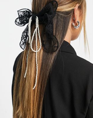 True Decadence oversized mesh bow hair clip in black